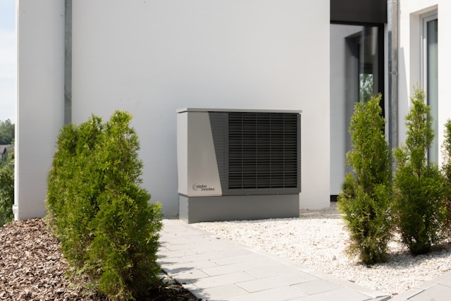 Moderne energieeffiziente Heizlösung für ein Wohnhaus